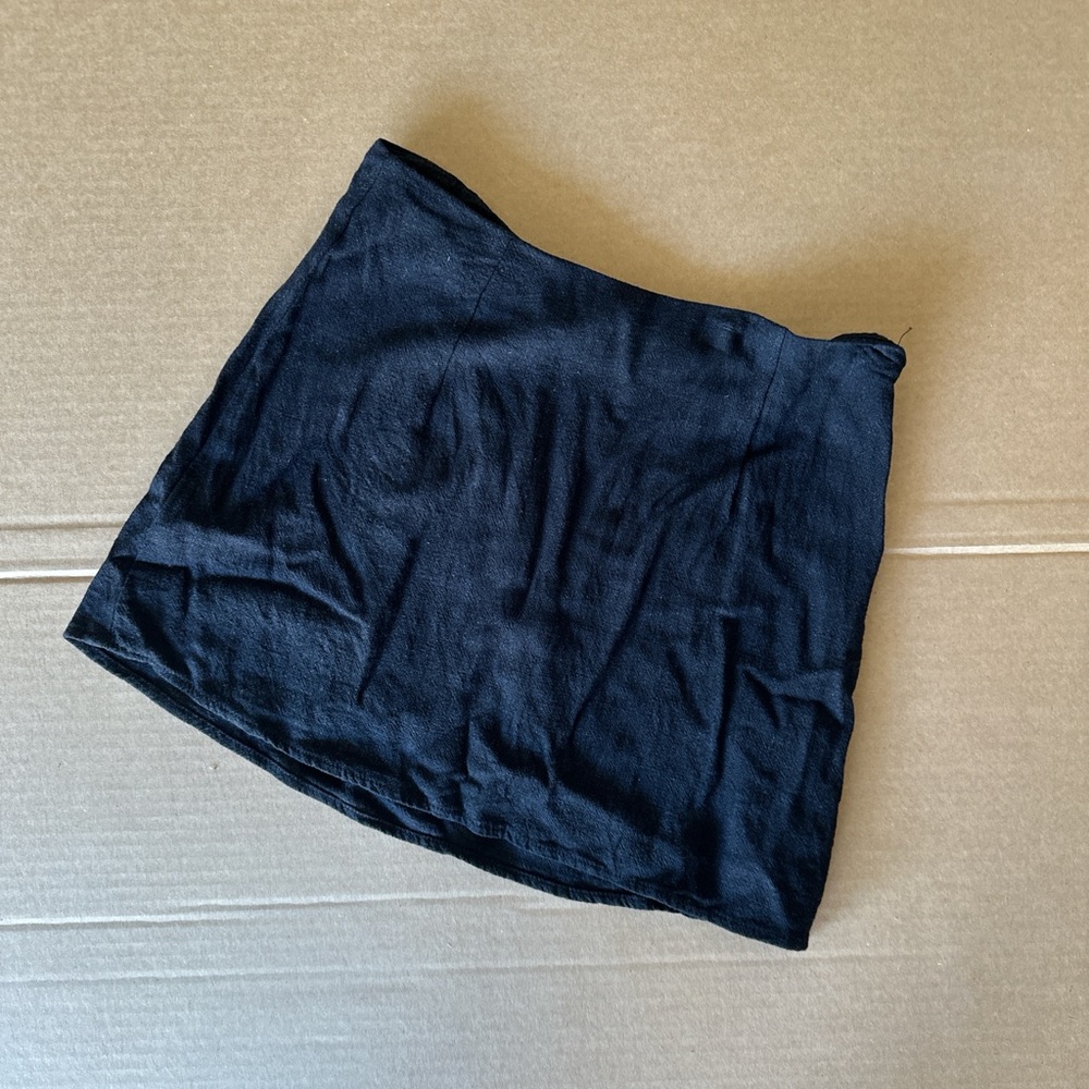 Black mini skirt